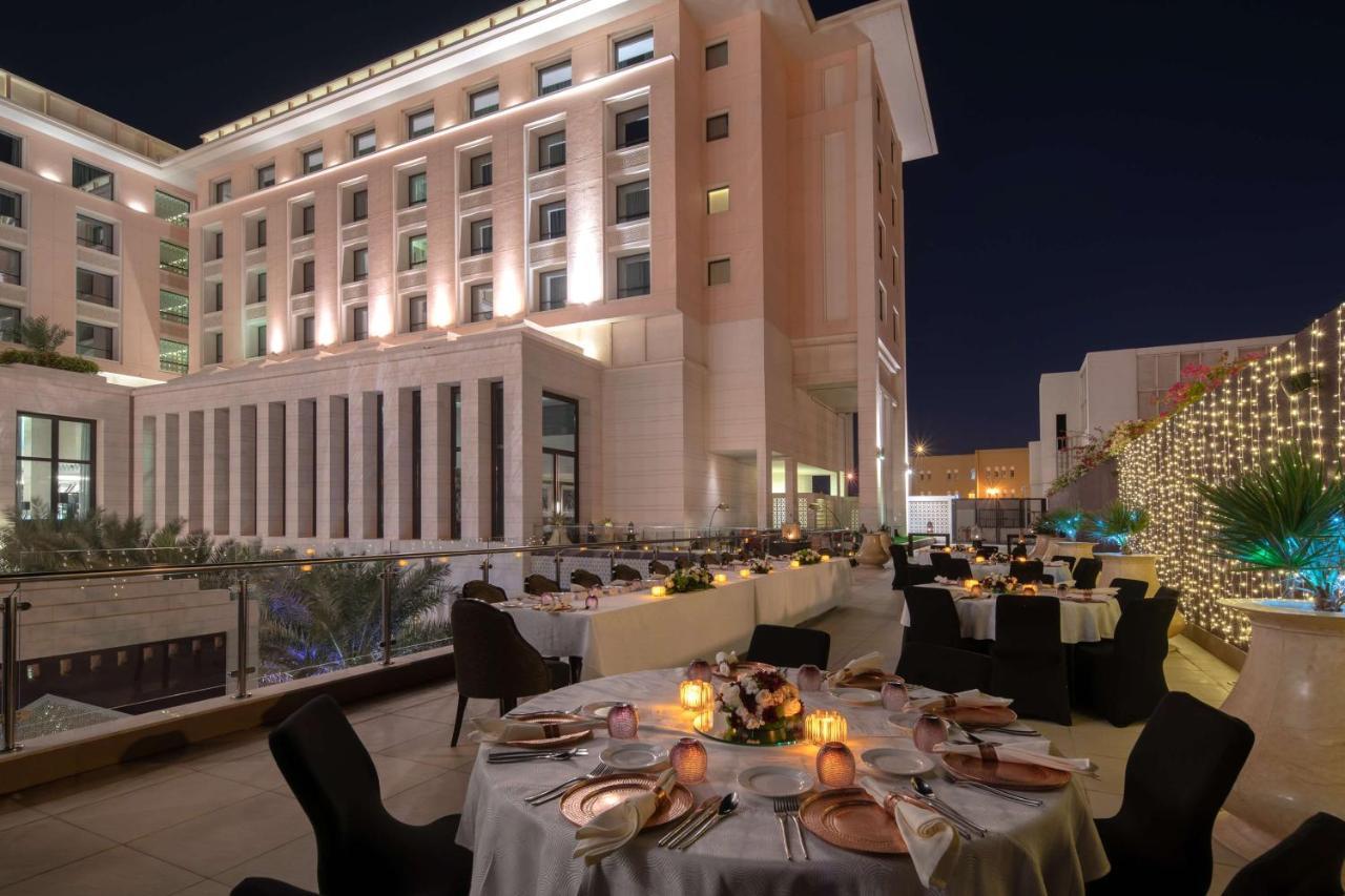 Radisson Collection Muscat, Hormuz Grand Hotel Bagian luar foto The Westin Abu Dhabi
