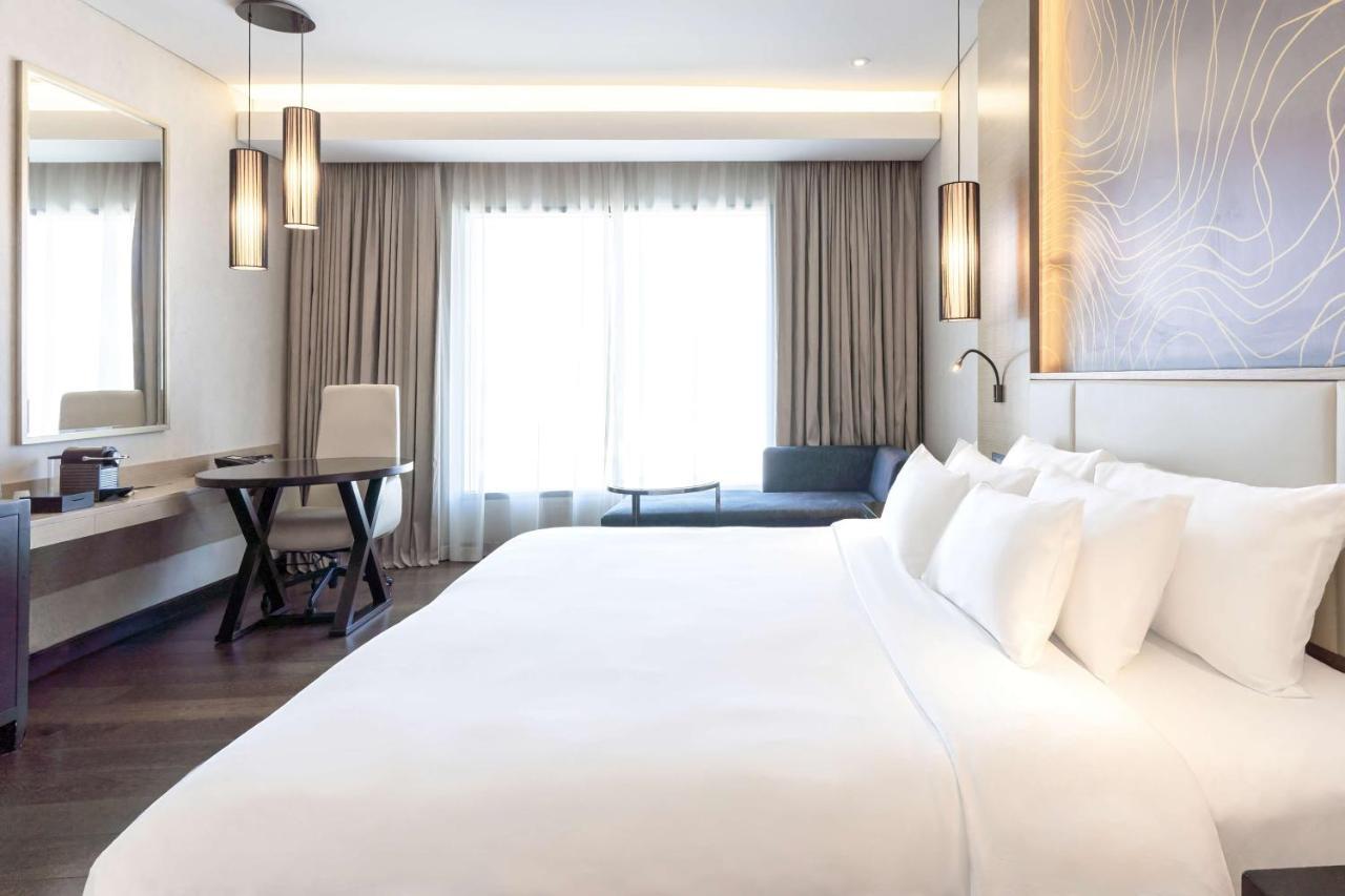 Radisson Collection Muscat, Hormuz Grand Hotel Bagian luar foto Deluxe Room