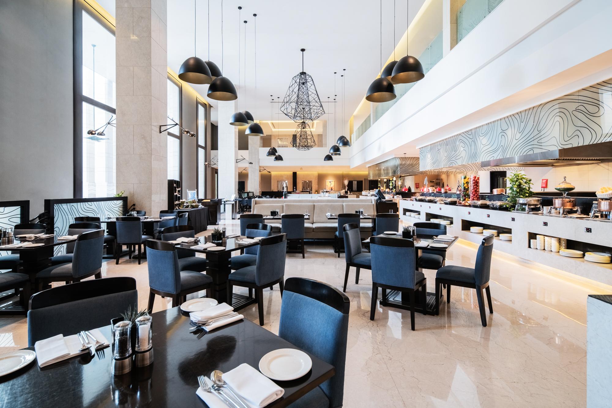 Radisson Collection Muscat, Hormuz Grand Hotel Bagian luar foto The restaurant