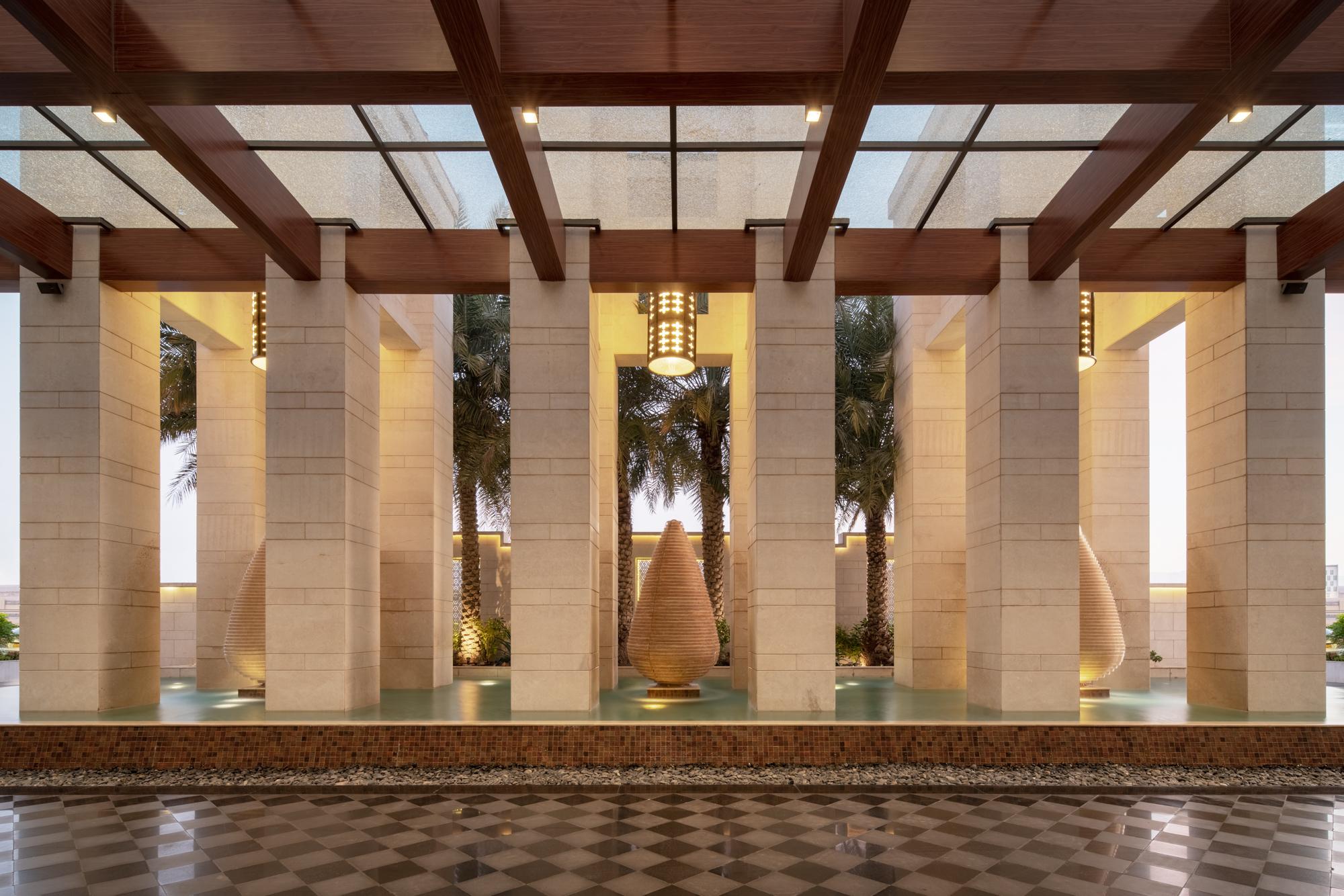 Radisson Collection Muscat, Hormuz Grand Hotel Bagian luar foto The interior of the hotel