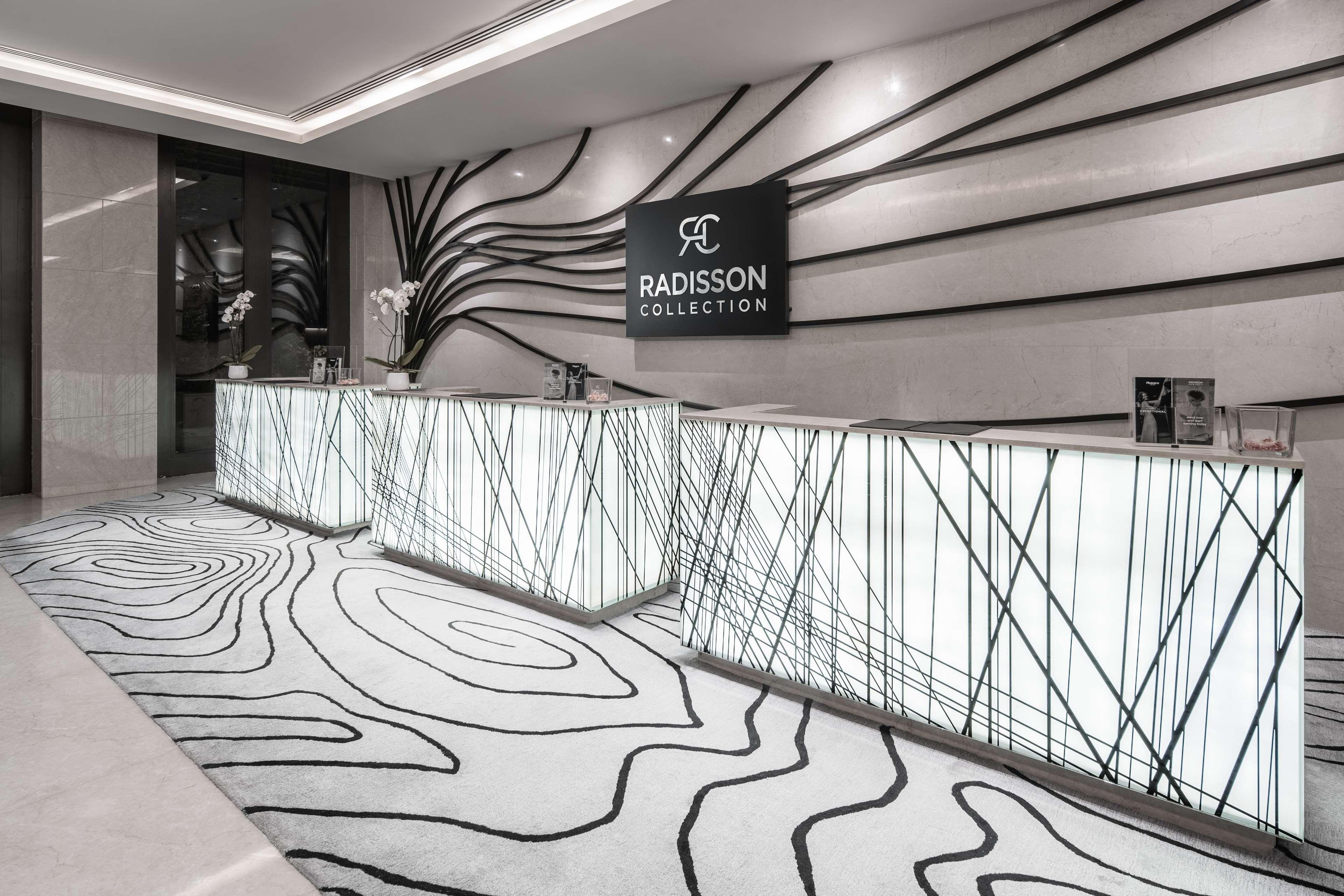 Radisson Collection Muscat, Hormuz Grand Hotel Bagian luar foto Radisson Collection Hotel, Belgrade